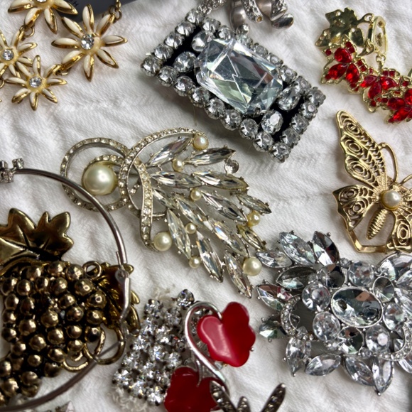 Vintage Rhinestone Jewelry Repair Lot – As Is - Picture 2 of 7